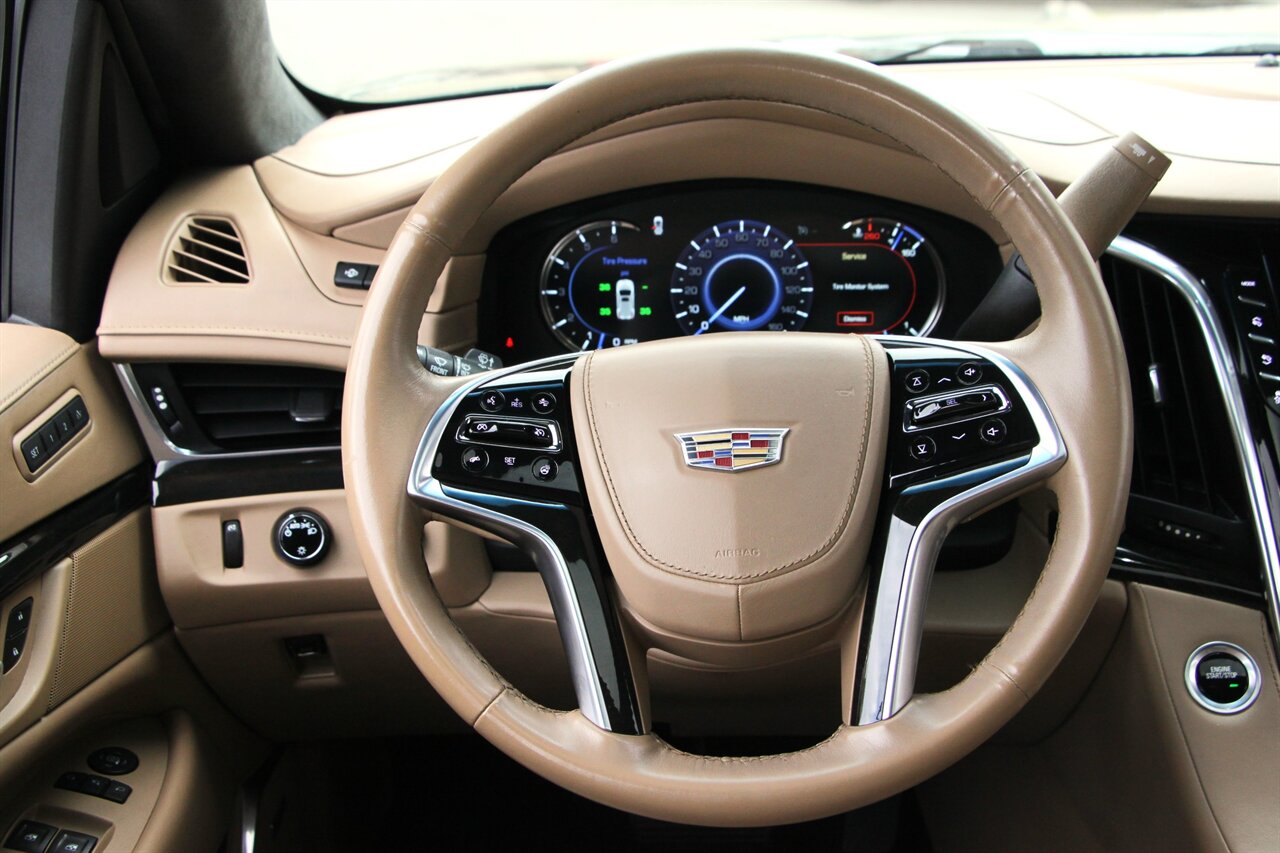2018 Cadillac Escalade Platinum photo 36