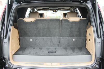 2018 Cadillac Escalade Platinum   - Photo 11 - Dublin, CA 94568