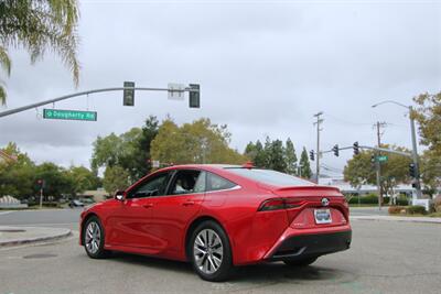 2022 Toyota Mirai XLE  HYDROGEN/FUELCELL - Photo 8 - Dublin, CA 94568