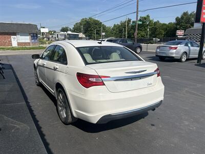 2011 Chrysler 200 Touring   - Photo 5 - Indianapolis, IN 46222
