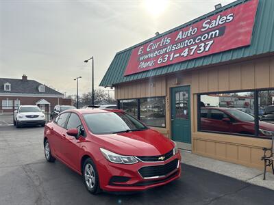 2018 Chevrolet Cruze LS Auto   - Photo 2 - Indianapolis, IN 46222