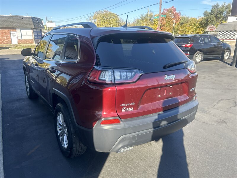 2019 Jeep Cherokee Latitude - Photo 5 - Indianapolis, IN 46222