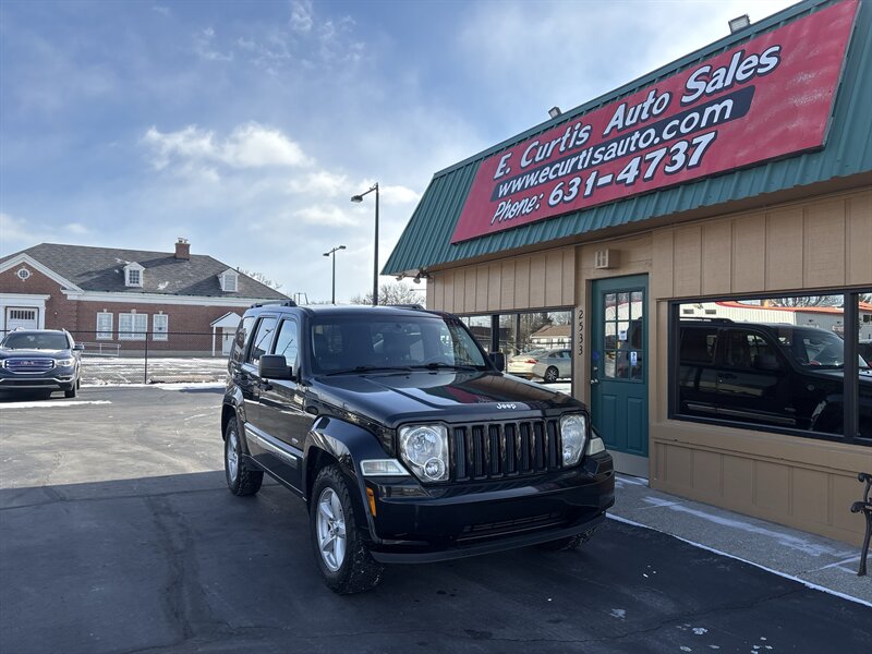 2012 Jeep Liberty Sport - Photo 2 - Indianapolis, IN 46222