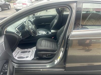 2016 Ford Fusion SE   - Photo 4 - Indianapolis, IN 46222