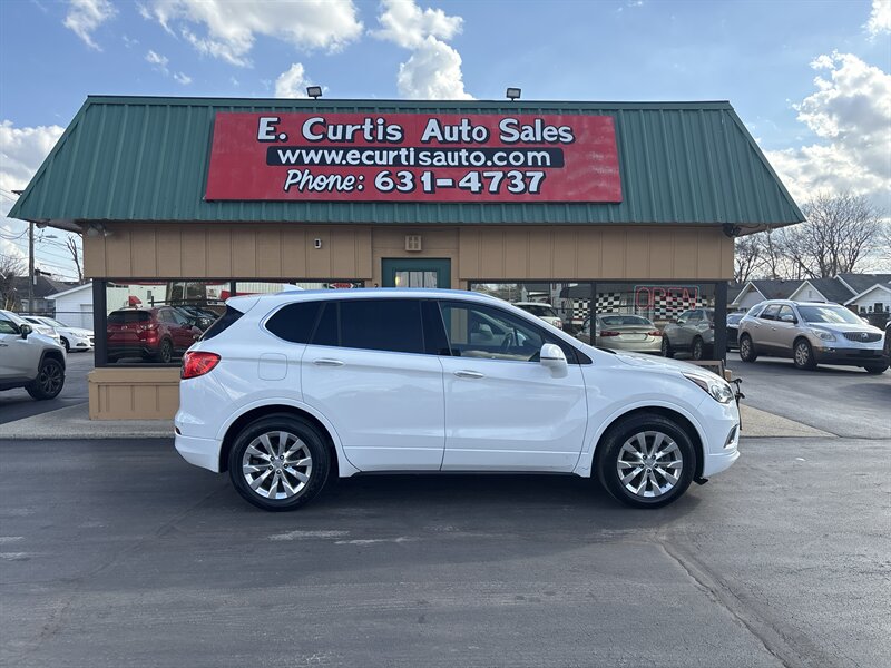 2017 Buick Envision Essence   - Photo 1 - Indianapolis, IN 46222