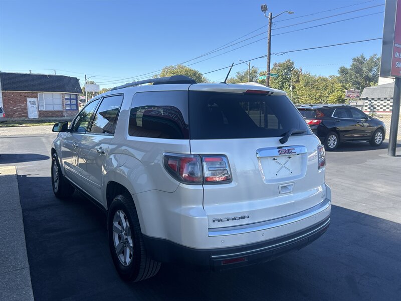 2014 GMC Acadia SLE-2 - Photo 5 - Indianapolis, IN 46222