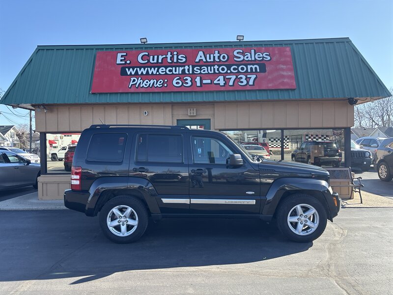 2012 Jeep Liberty Sport   - Photo 1 - Indianapolis, IN 46222