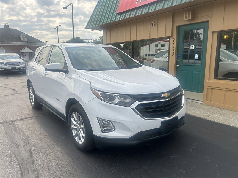 2018 Chevrolet Equinox LT - Photo 2 - Indianapolis, IN 46222