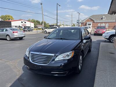 2011 Chrysler 200 Touring   - Photo 3 - Indianapolis, IN 46222