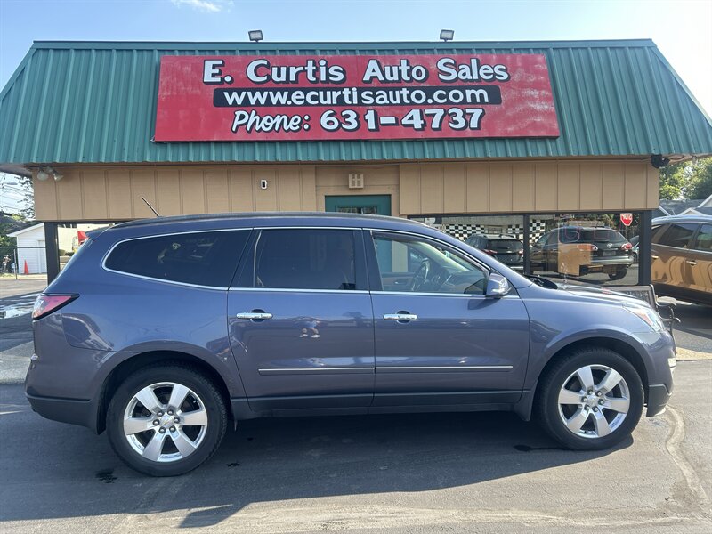 2014 Chevrolet Traverse LTZ   - Photo 1 - Indianapolis, IN 46222