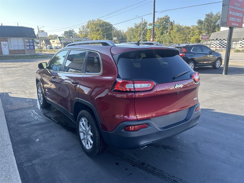2016 Jeep Cherokee Latitude - Photo 5 - Indianapolis, IN 46222