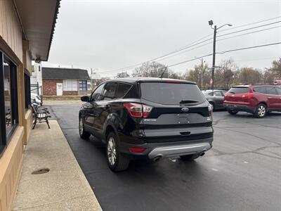 2017 Ford Escape SE - Photo 5 - Indianapolis, IN 46222