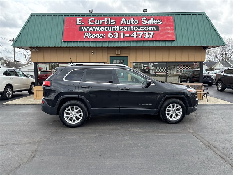 2016 Jeep Cherokee Latitude   - Photo 1 - Indianapolis, IN 46222