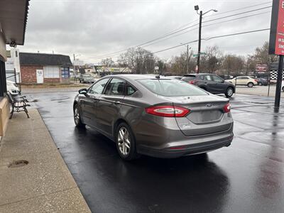 2014 Ford Fusion SE - Photo 5 - Indianapolis, IN 46222