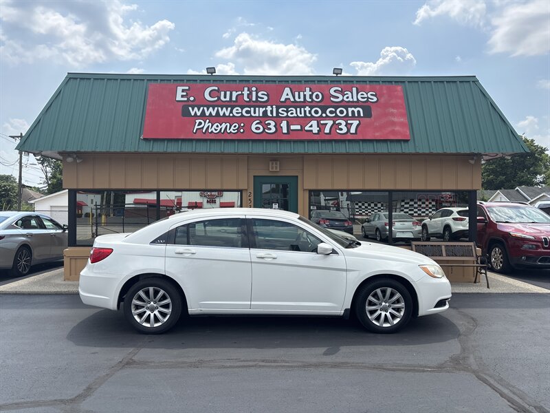 2011 Chrysler 200 Touring  