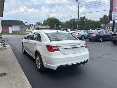 2011 Chrysler 200 Touring   - Photo 5 - Indianapolis, IN 46222