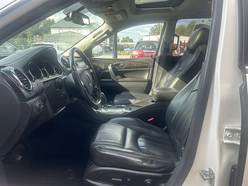 2014 Buick Enclave Premium - Photo 4 - Indianapolis, IN 46222