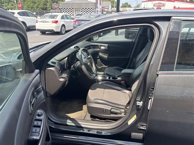 2015 Chevrolet Malibu LT   - Photo 4 - Indianapolis, IN 46222