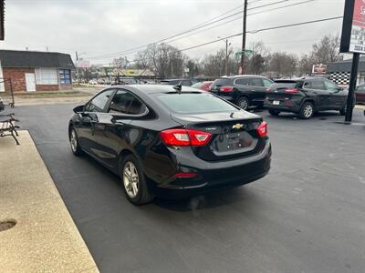 2018 Chevrolet Cruze LT Auto   - Photo 5 - Indianapolis, IN 46222