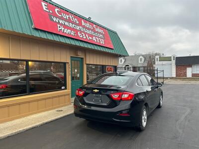 2018 Chevrolet Cruze LT Auto   - Photo 6 - Indianapolis, IN 46222