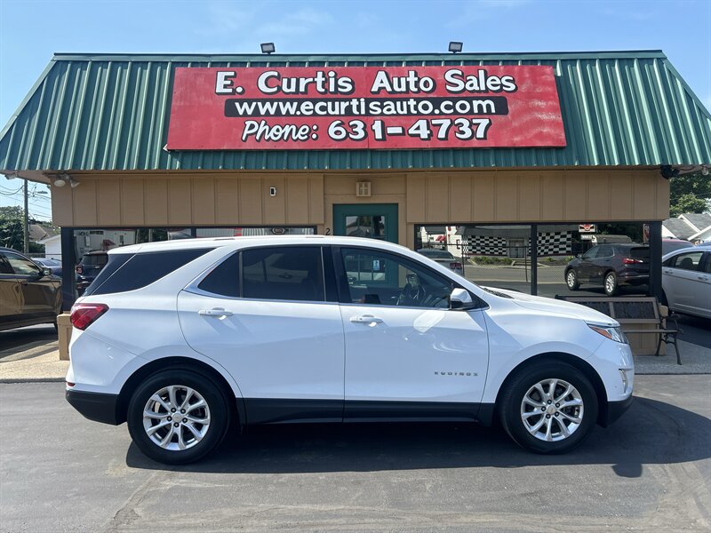 2018 Chevrolet Equinox LT   - Photo 1 - Indianapolis, IN 46222