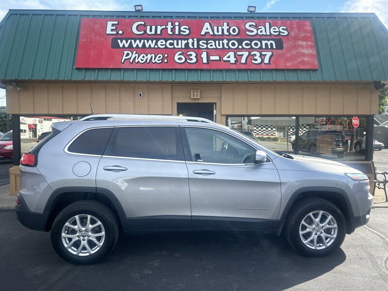 2016 Jeep Cherokee Latitude   - Photo 1 - Indianapolis, IN 46222