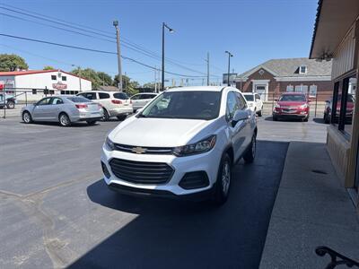 2019 Chevrolet Trax LS   - Photo 3 - Indianapolis, IN 46222