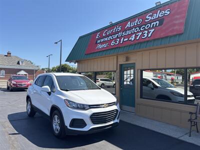 2019 Chevrolet Trax LS   - Photo 2 - Indianapolis, IN 46222
