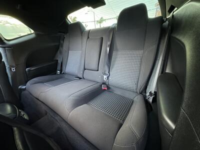 2015 Dodge Challenger SXT   - Photo 11 - Inglewood, CA 90304