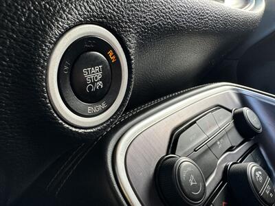 2015 Dodge Challenger SXT   - Photo 7 - Inglewood, CA 90304
