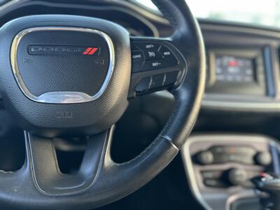 2015 Dodge Challenger SXT   - Photo 6 - Inglewood, CA 90304