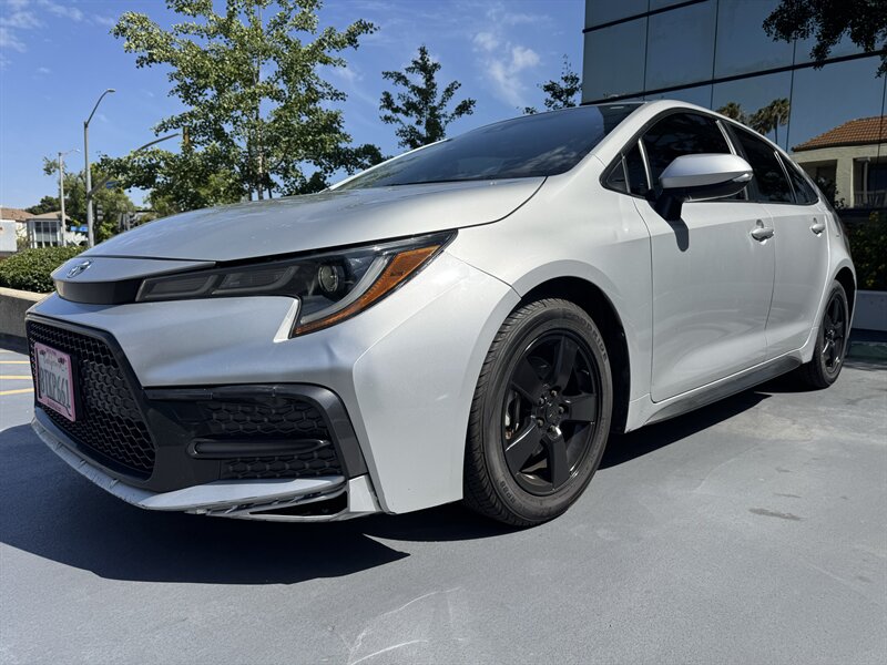 2020 Toyota Corolla SE   - Photo 1 - Long Beach, CA 90807