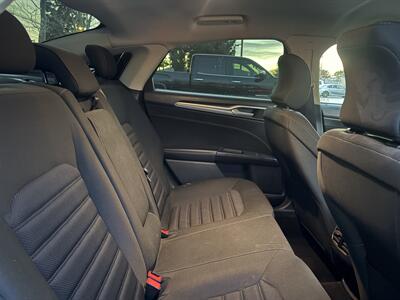 2018 Ford Fusion SE   - Photo 26 - Long Beach, CA 90807