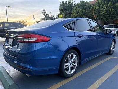 2018 Ford Fusion SE   - Photo 4 - Long Beach, CA 90807