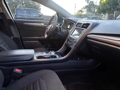 2018 Ford Fusion SE   - Photo 23 - Long Beach, CA 90807