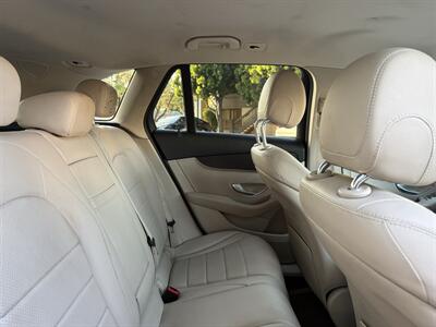 2020 Mercedes-Benz GLC GLC 300 - Photo 14 - Long Beach, CA 90807