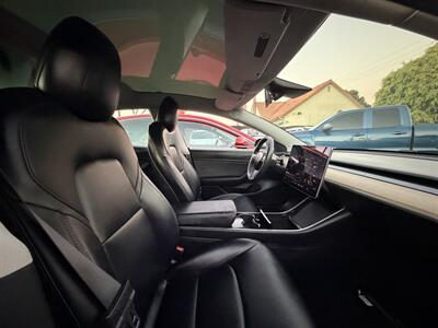 2020 Tesla Model 3 Standard Range - Photo 11 - Long Beach, CA 90807