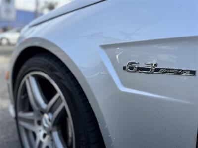 2011 Mercedes-Benz E 63 AMG   - Photo 2 - Inglewood, CA 90304