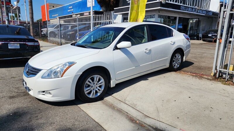 2011 Nissan Altima 2.5 - Photo 1 - Inglewood, CA 90304