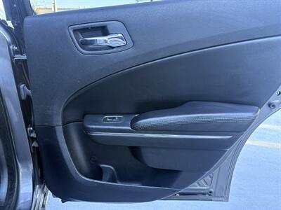2013 Dodge Charger SE   - Photo 22 - Long Beach, CA 90807