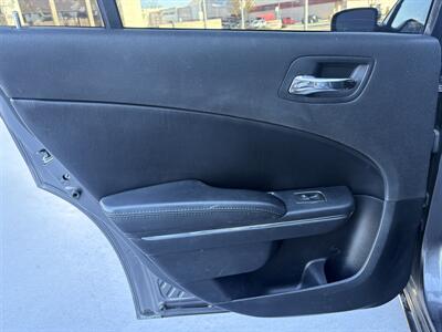 2013 Dodge Charger SE   - Photo 16 - Long Beach, CA 90807