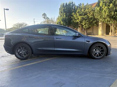 2022 Tesla Model 3 Long Range - Photo 5 - Long Beach, CA 90807