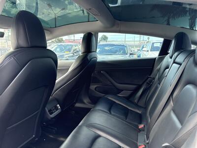 2020 Tesla Model 3 Standard Range   - Photo 13 - Inglewood, CA 90304