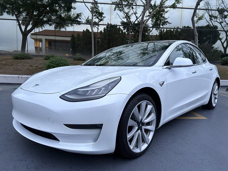 2018 Tesla Model 3 Mid Range   - Photo 1 - Long Beach, CA 90807