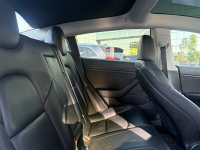2019 Tesla Model 3 Standard Range Plus   - Photo 8 - Long Beach, CA 90807
