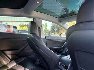 2019 Tesla Model 3 Standard Range Plus   - Photo 9 - Long Beach, CA 90807