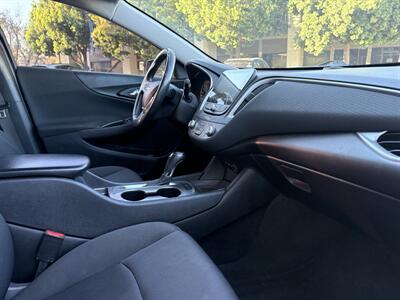 2020 Chevrolet Malibu RS   - Photo 14 - Long Beach, CA 90807