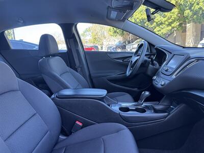 2017 Chevrolet Malibu LT   - Photo 12 - Long Beach, CA 90807