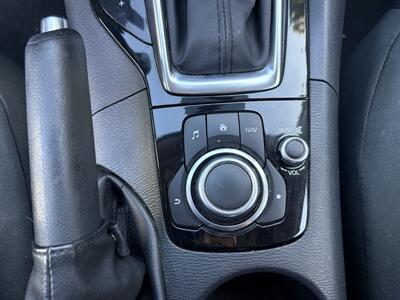 2016 Mazda Mazda3 i Sport   - Photo 13 - Long Beach, CA 90807