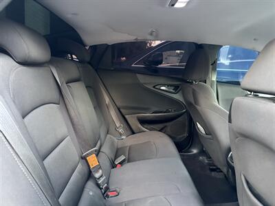 2017 Chevrolet Malibu LT   - Photo 7 - Long Beach, CA 90807